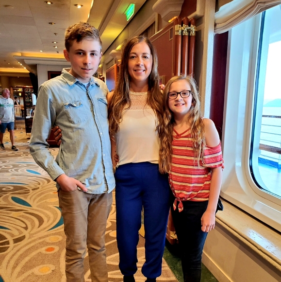 Meet your Posher, Sara - Picture 4 of 8